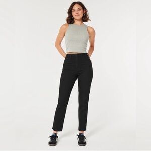 Hollister Curvy ultra high rise mom jeans 10S